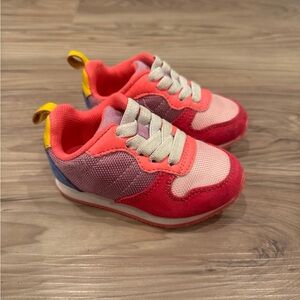 BabyGap tennis shoes toddler size 5